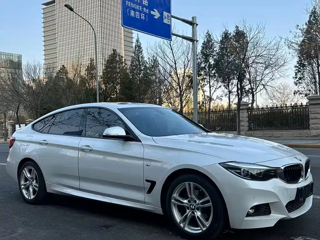 BMW 3 Series GT 2020 — фото 2