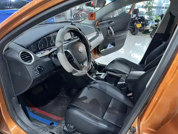 MG MG6 2012
