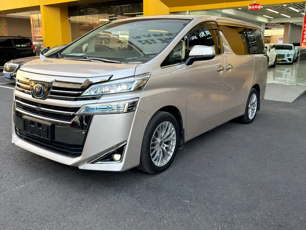 Toyota Vellfire 2020 — фото 1