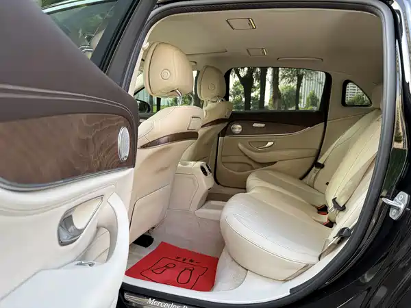 Mercedes-Benz E-Class 2017