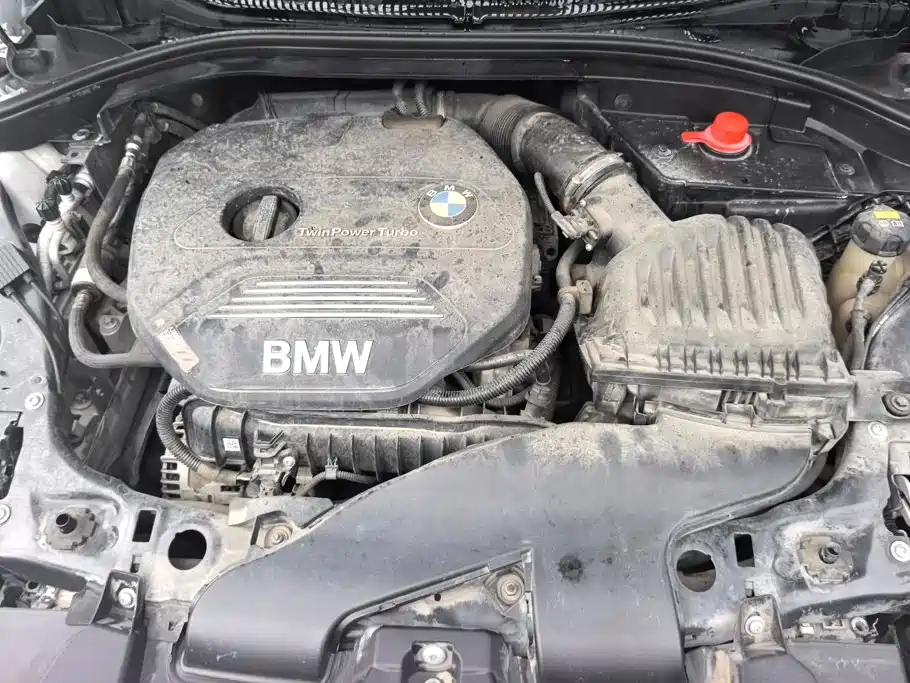 BMW 1 Series 2018 — фото 10
