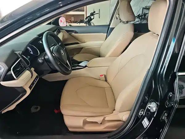 Toyota Camry 2019