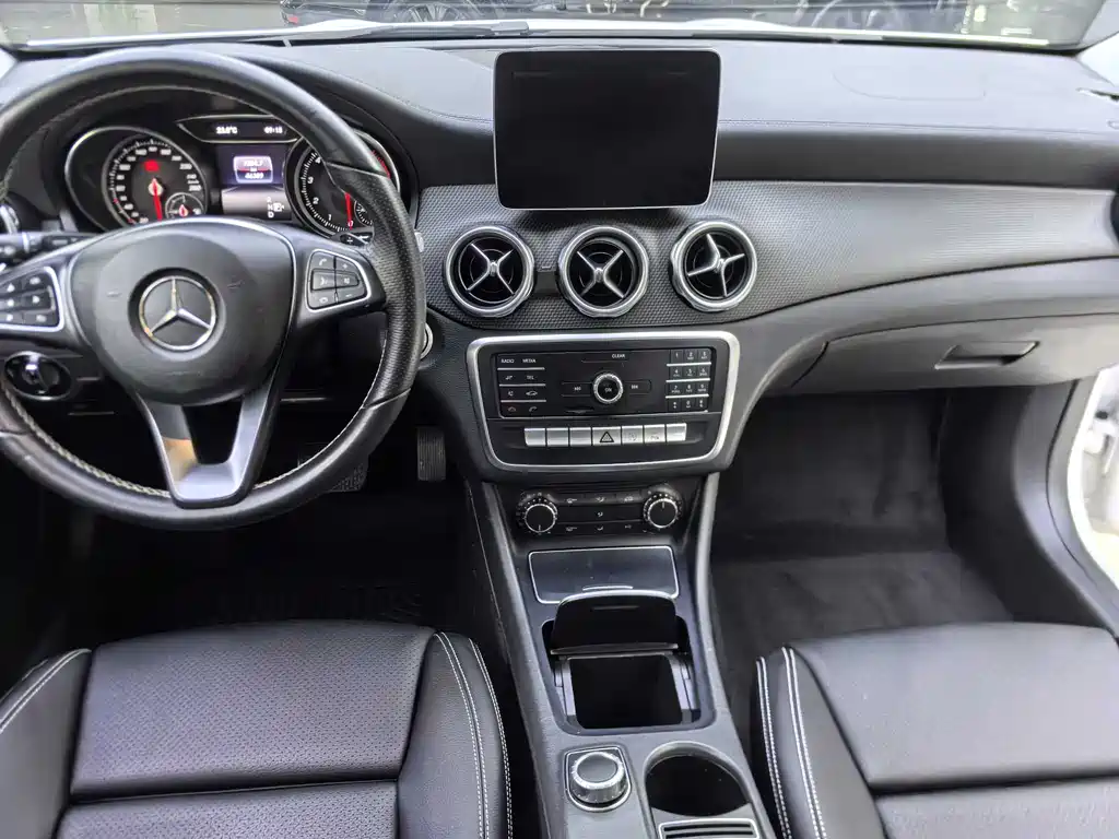 Mercedes-Benz GLA 2018 — фото 9