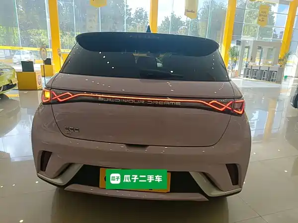 BYD Dolphin 2025