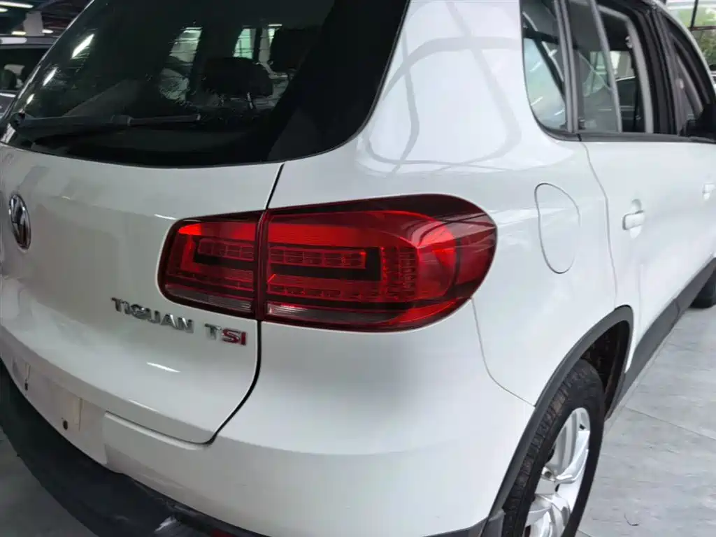 Volkswagen Tiguan 2015 — фото 8