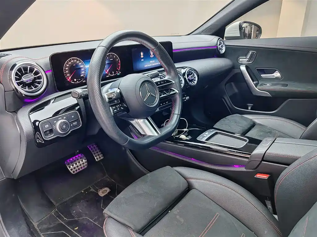 Mercedes-Benz CLA 2025 — фото 12