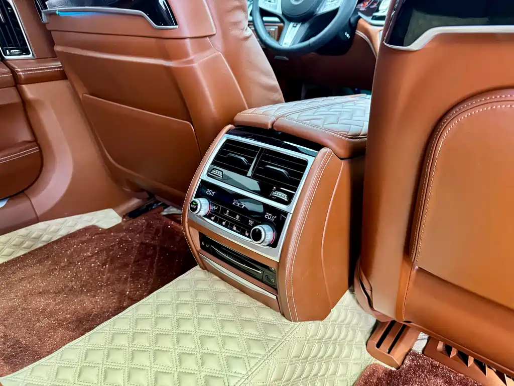 BMW 7 Series 2022 — фото 11