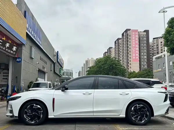 Hongqi H6 2023