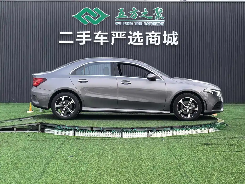 Mercedes-Benz A-Class 2022 — фото 18