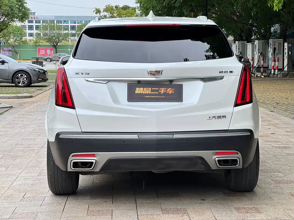 Cadillac XT5 2020 — фото 6