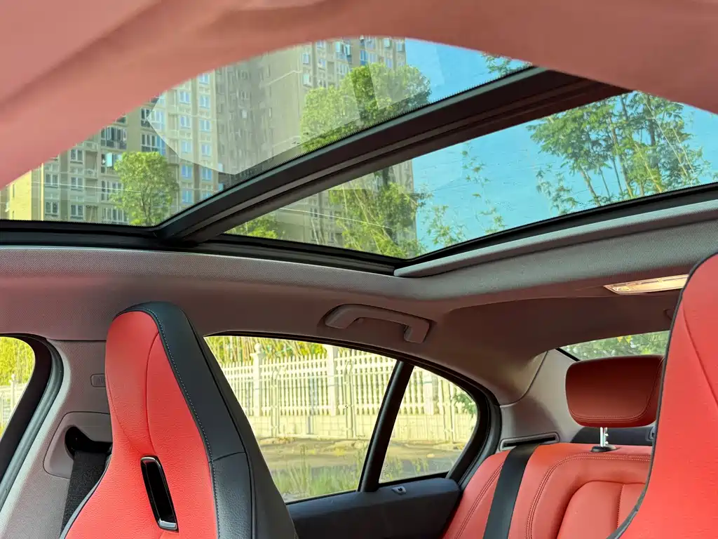 BMW 1 Series 2023