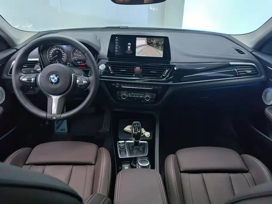 BMW 1 Series 2022 — фото 12