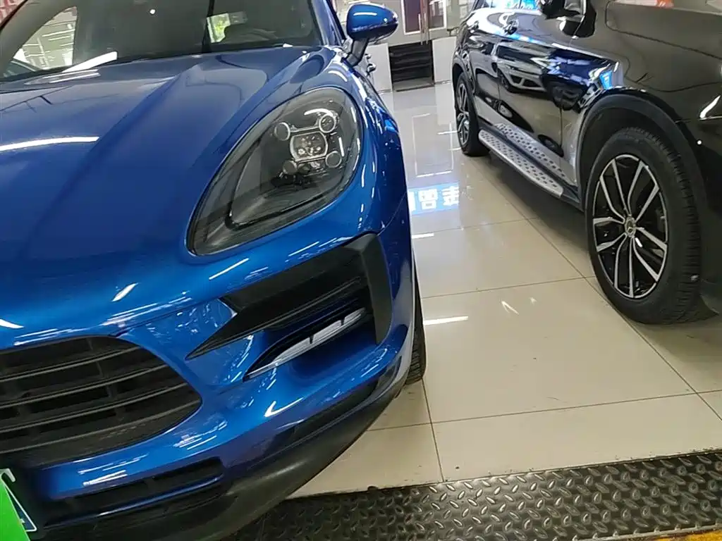 Porsche Macan 2021 — фото 24