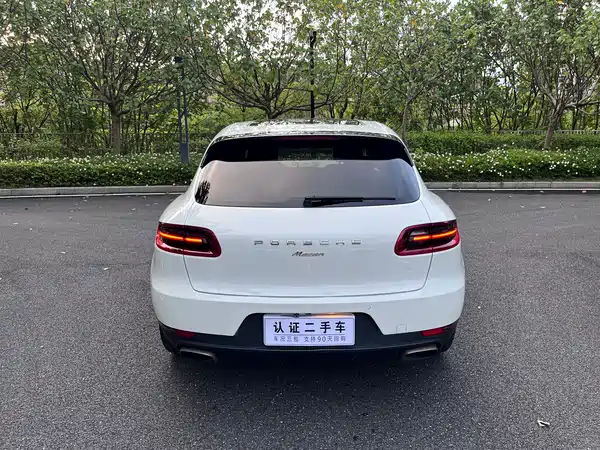 Porsche Macan 2016