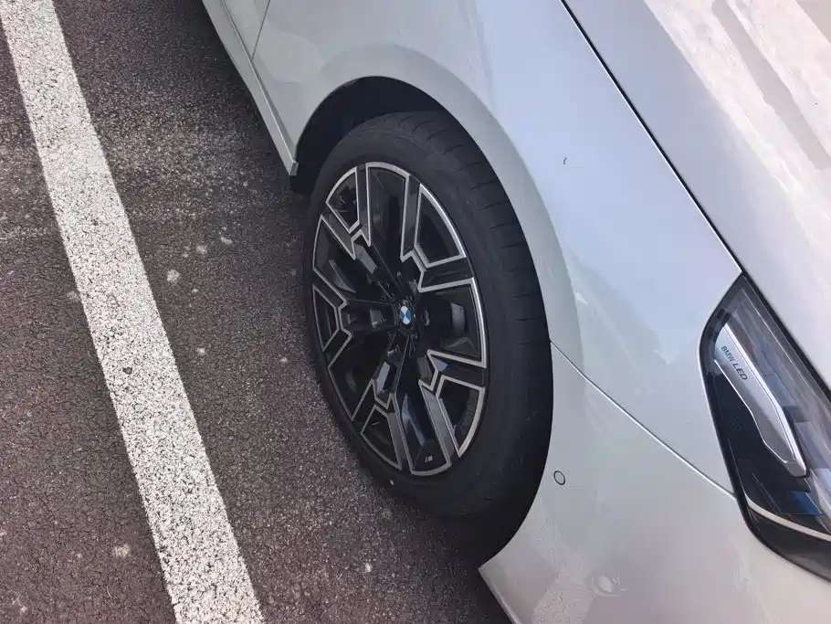 BMW 5 Series 2024