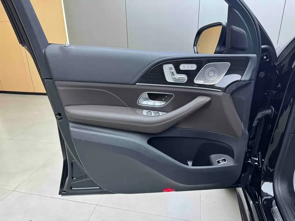 Mercedes-Benz GLS 2022 — фото 6