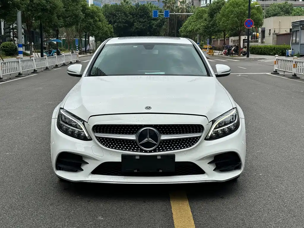 Mercedes-Benz C-Class 2019 — фото 2