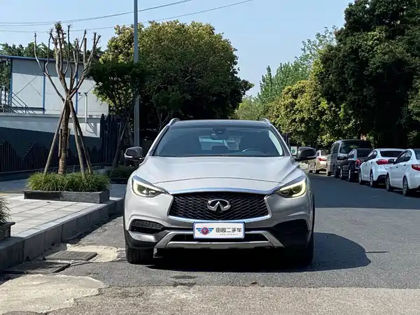 Infiniti QX30 2017
