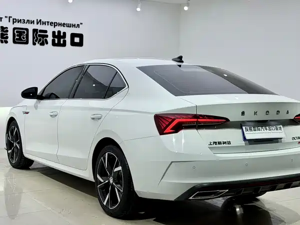 Skoda Octavia 2023