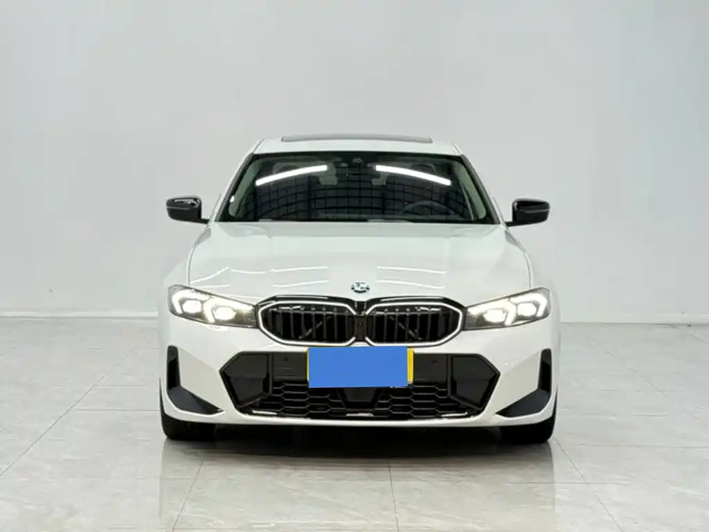 BMW 3 Series 2025 — фото 1