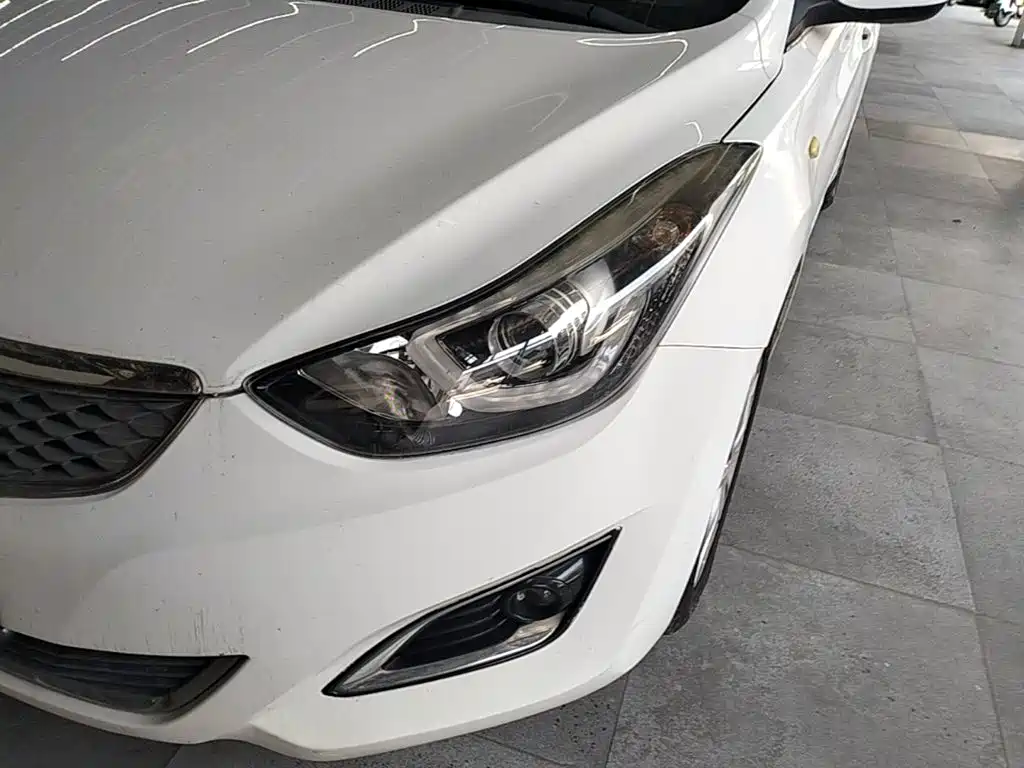 Hyundai Elantra Langdong 2017 — фото 24