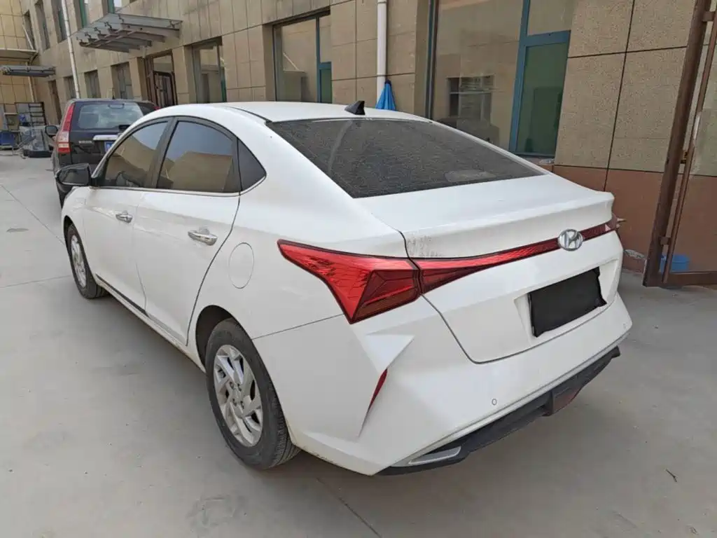 Hyundai Verna 2021 — фото 23