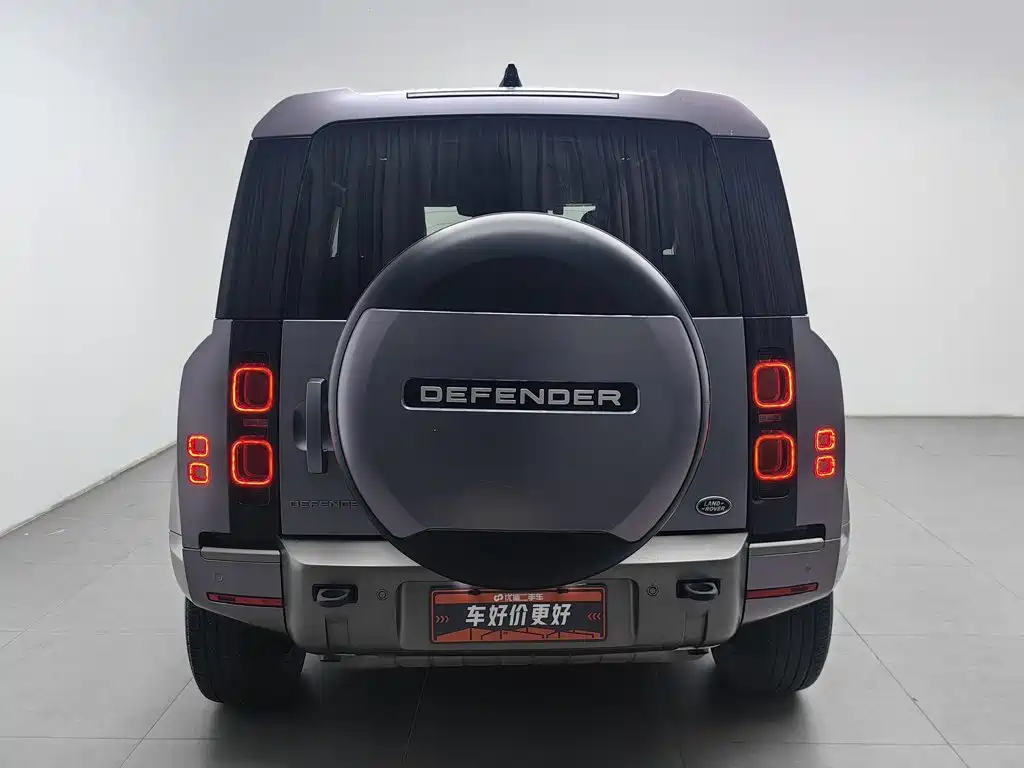 Land Rover Defender 2023 — фото 4