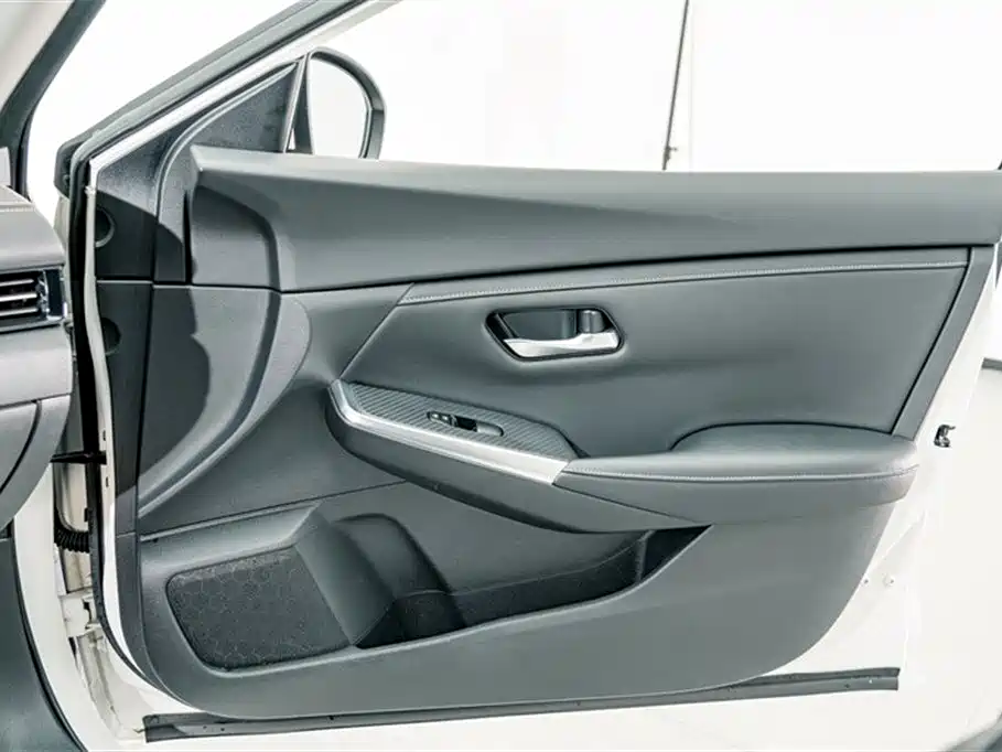 Nissan Sylphy 2020 — фото 13