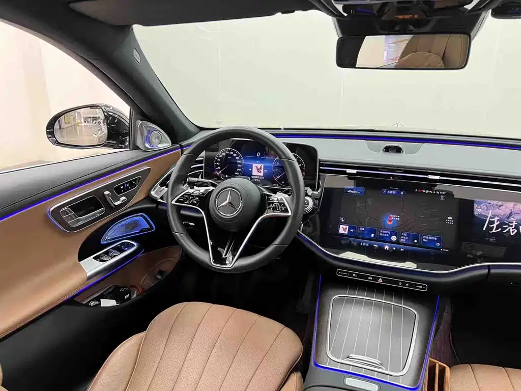 Mercedes-Benz E-Class 2025 — фото 17