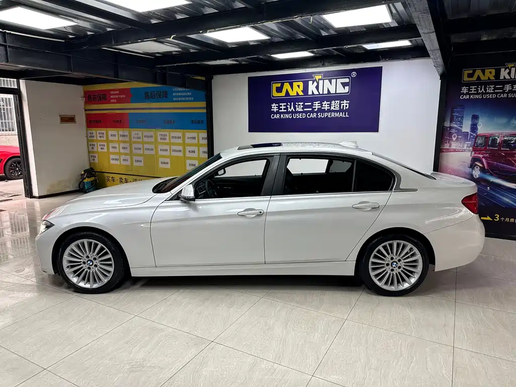 BMW 3 Series 2018 — фото 17