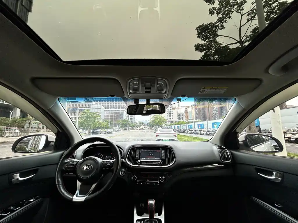 Kia KX3 2016 — фото 13