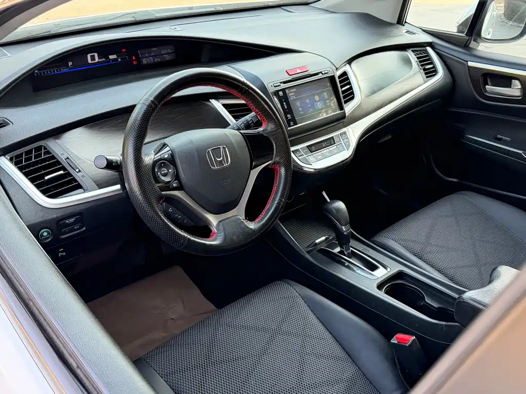 Honda Jade 2013