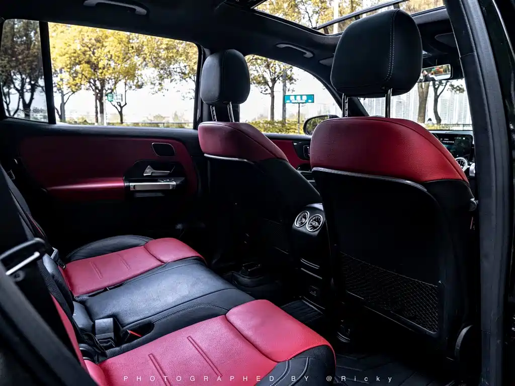 Mercedes-Benz GLB AMG 2021 — фото 11