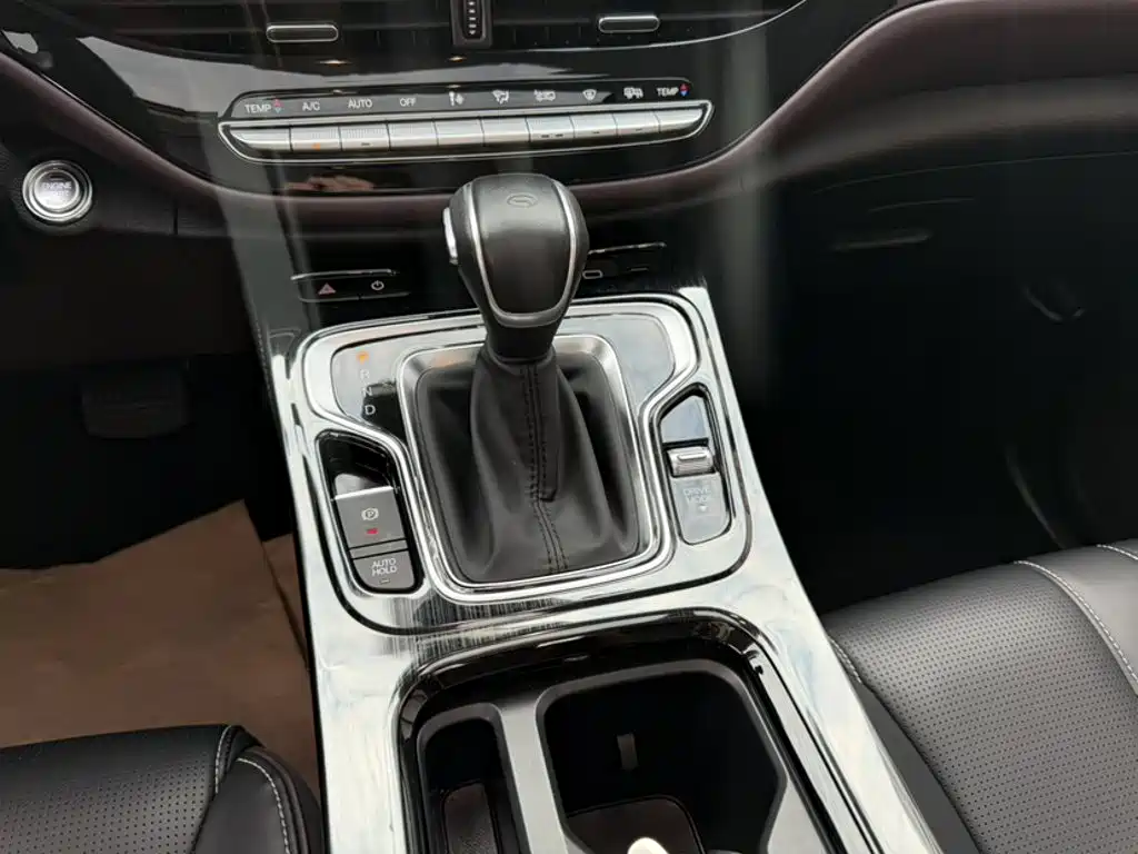 GAC Motor Trumpchi M6 2023 — фото 7