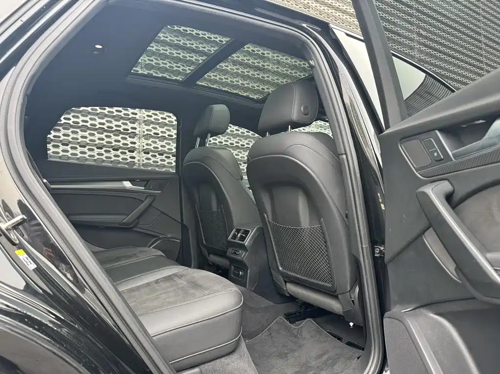Audi Q5L Sportback 2021 — фото 13