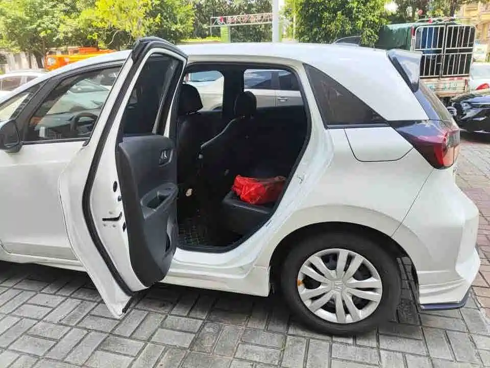 Honda Fit 2023 — фото 7