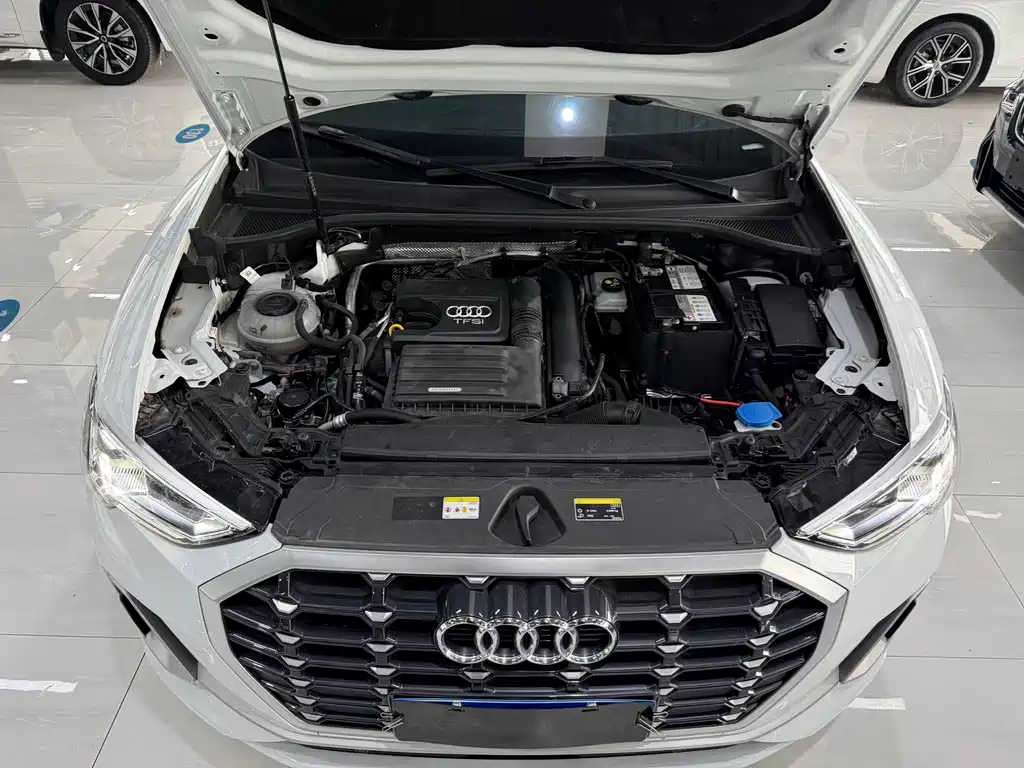 Audi Q3 2022 — фото 14