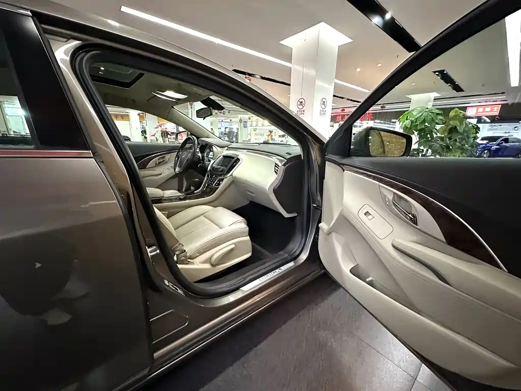 Buick LaCrosse 2016 — фото 23