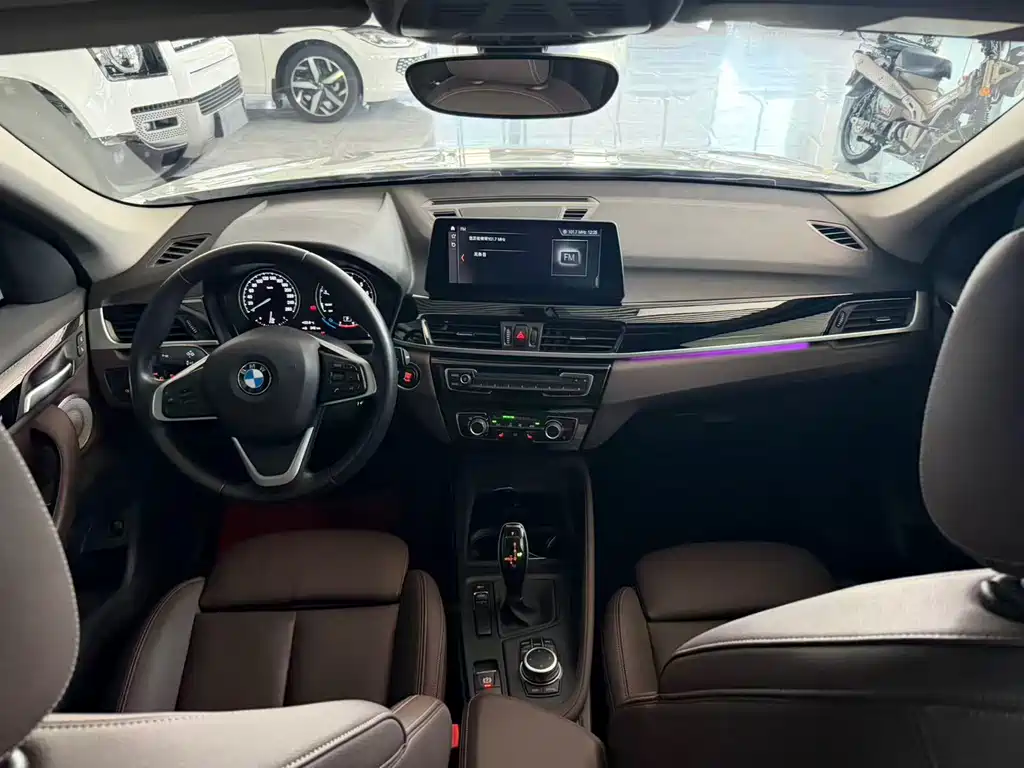 BMW X1 2022 — фото 7