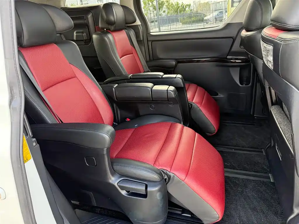 Toyota Alphard 2015 — фото 11