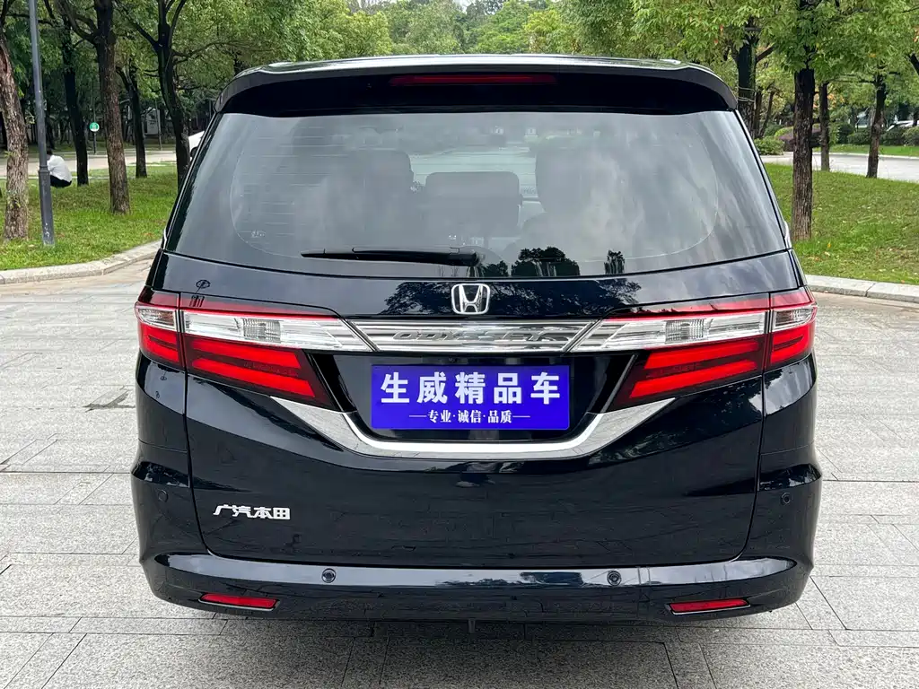 Honda Odyssey 2016 — фото 5