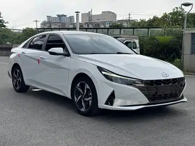 Hyundai Elantra 2022