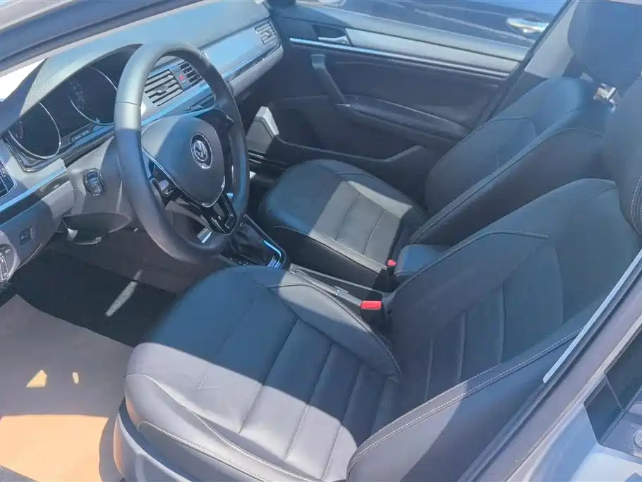 Volkswagen Bora 2016 — фото 9