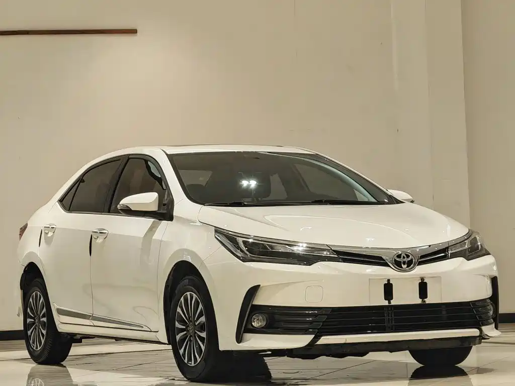 Toyota Corolla 2019 — фото 9