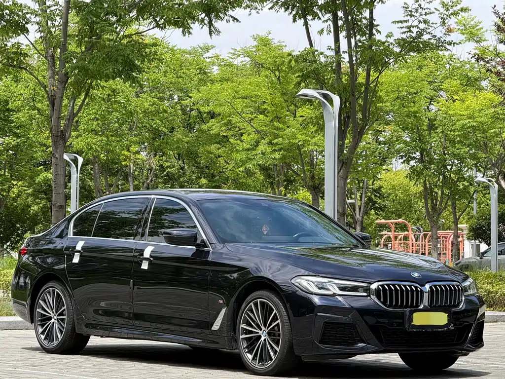 BMW 5 Series 2023