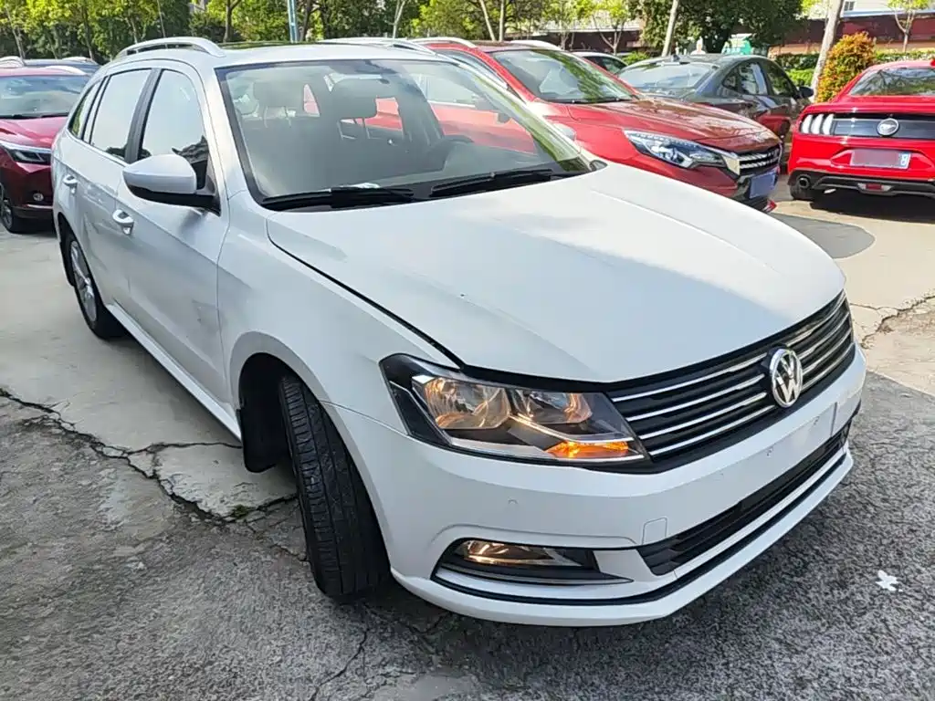 Volkswagen Gran Lavida 2015