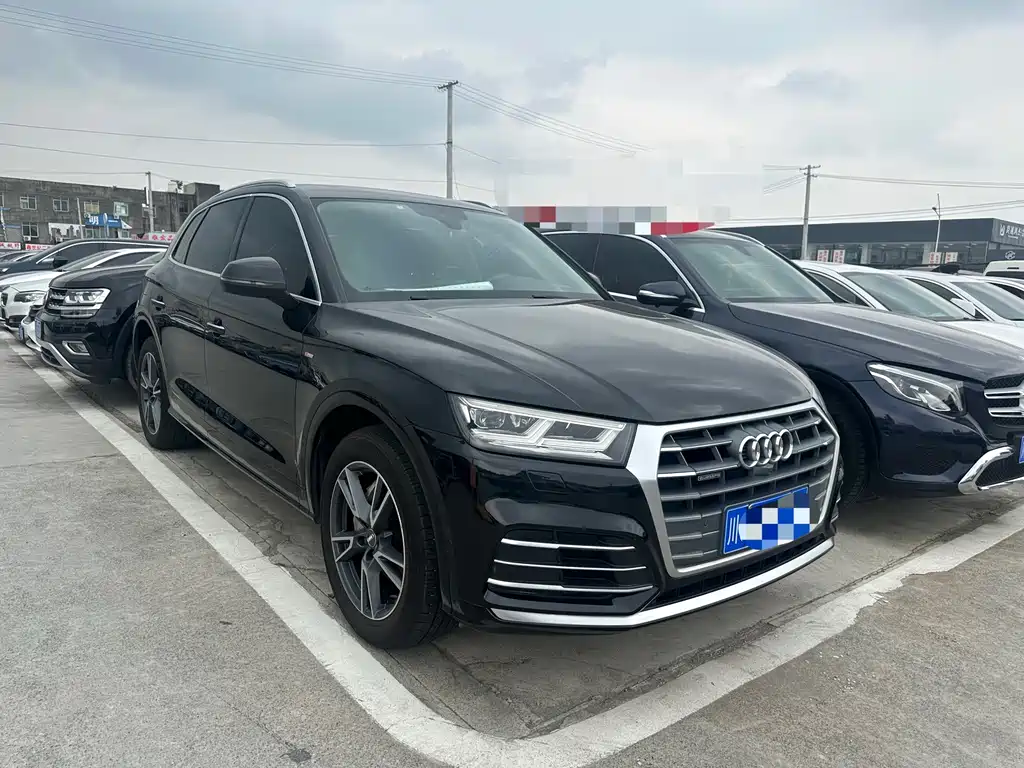 Audi Q5L 2020 — фото 3