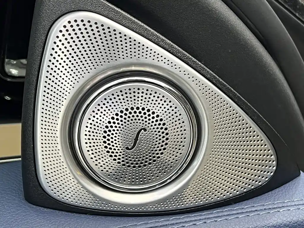 Mercedes-Benz E-Class 2022 — фото 13