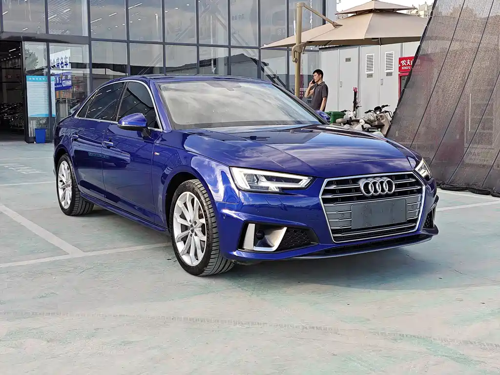 Audi A4L 2019 — фото 3