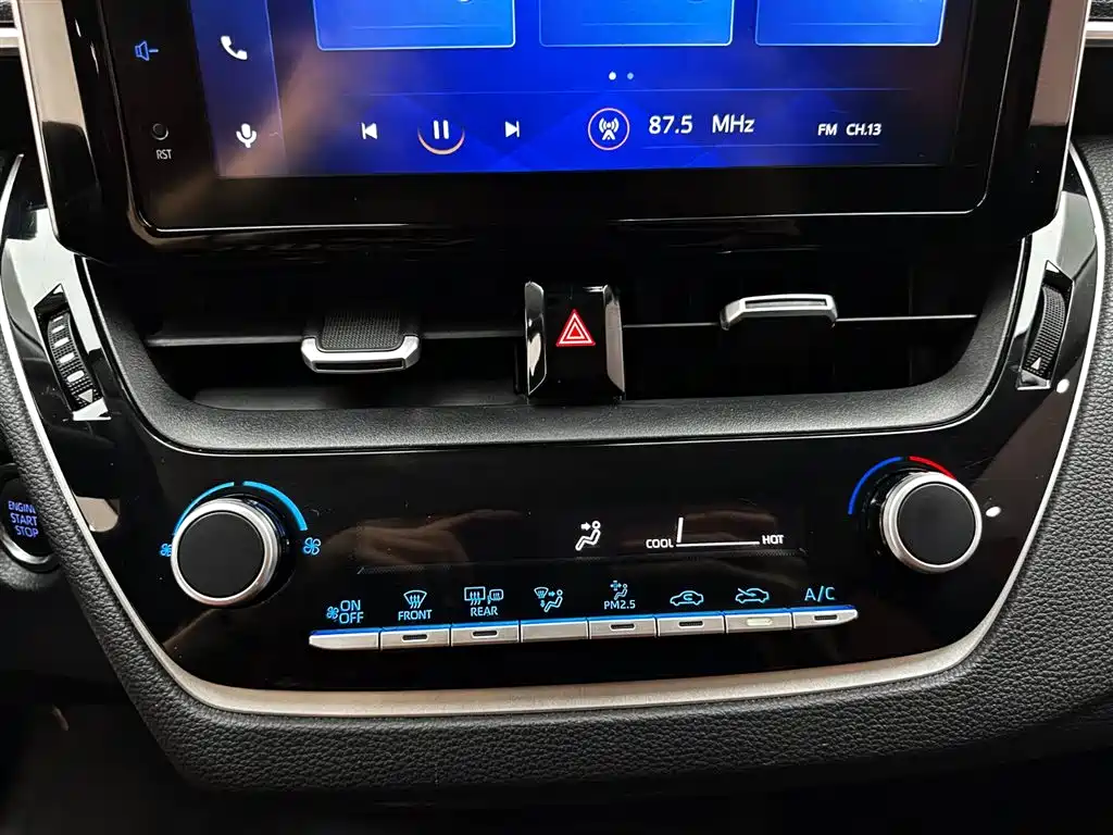 Toyota Corolla 2021 — фото 19